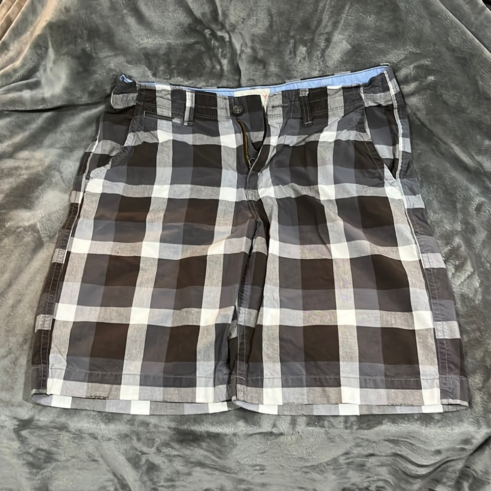 American Eagle Dress Shorts Men's Sz 36W X 22"L Checkered GUC Gry/Blk/Wht